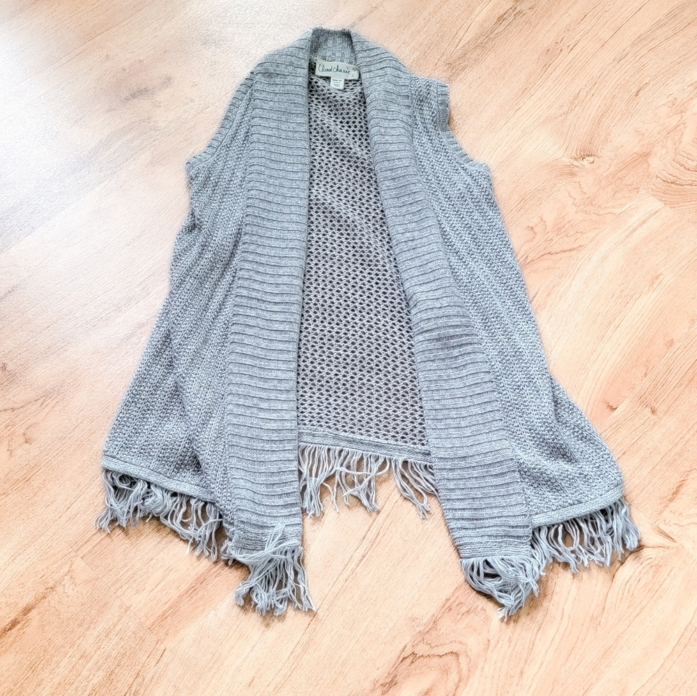 Gray Fringe Open-Front Sweater Vest Kids Size 8/10 (Medium)
